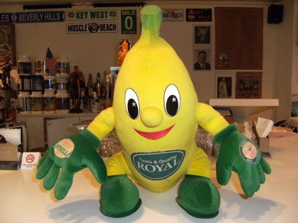 非売品★昭和レトロ★90年代★店頭用★特大★Taste & Quality ROYAL BANANA ロイヤル バナナ ぬいぐるみ 人形★AHOHA SWEET HAWAII ハワイ_画像1