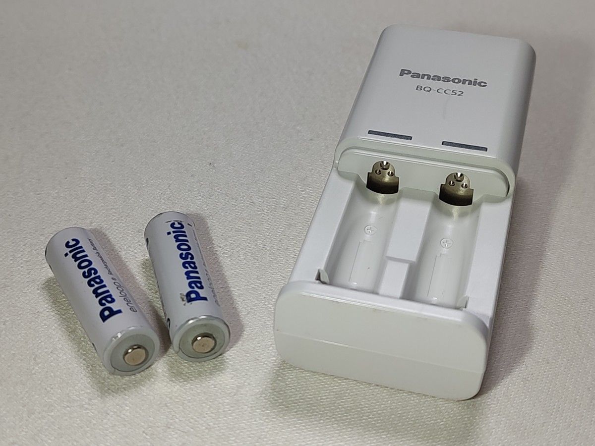 充電式ニッケル水素電池　単3形　eneloop、 充電器セット　Panasonic パナソニック