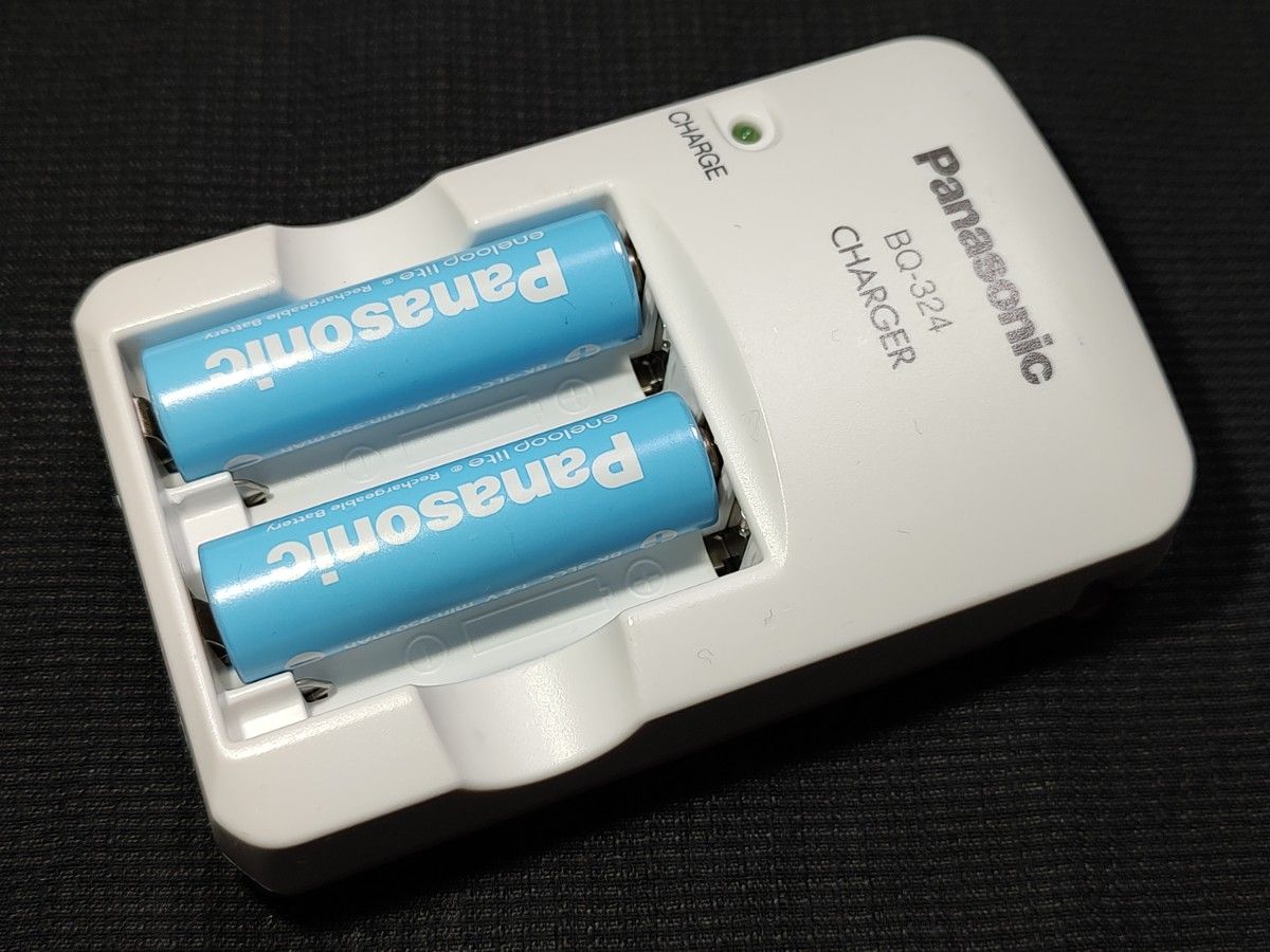 ■ Panasonic 充電器  ■ Panasonic  単3形 enelooplite