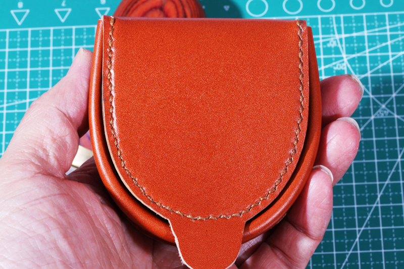 新デザイン半円型（馬蹄型）小銭入れコインケース手縫い 本革