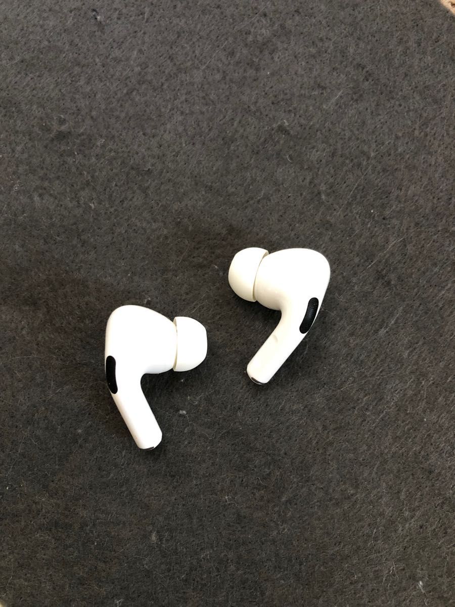 AirPods pro  エアーポッズ　プロ　 イヤフォン Apple