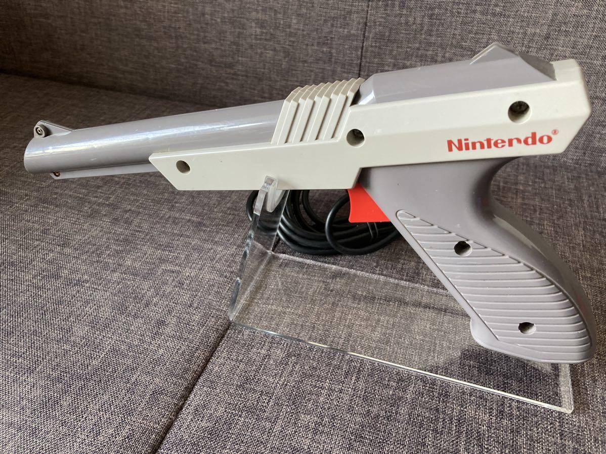 開店記念セール Nintendo 任天堂 NES Zapper N-ZAP85, N-ZAP89 赤