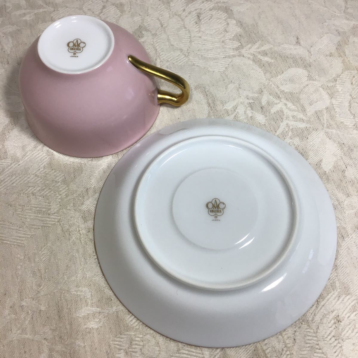 大倉陶園 色蒔き ピンク蒔き カップ&ソーサー ヴィンテージ 大倉陶園 色蒔き ピンク蒔き カップ&ソーサー ヴィンテージ