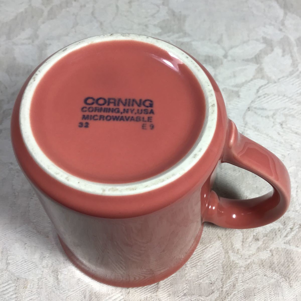 コーラルピンク CORNING Ware コーニング マグカップ アメリカ USA ヴィンテージ さんご色 ミルクグラス パイレックス ファイヤーキング_画像4