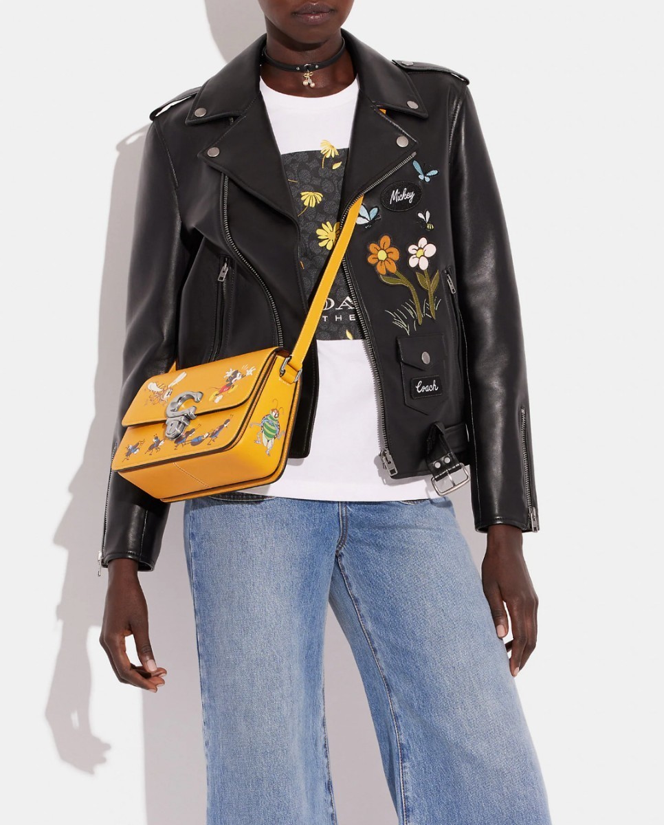 送料無料!coach ディズニー ストゥディオ ショルダー バッグ ミッキー イエロー アウトレット 正規品