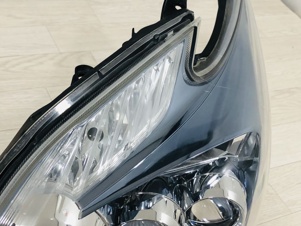 オートバ】 プリウス30 前期 純正 LEDヘッドライト 左右 mlDLZ