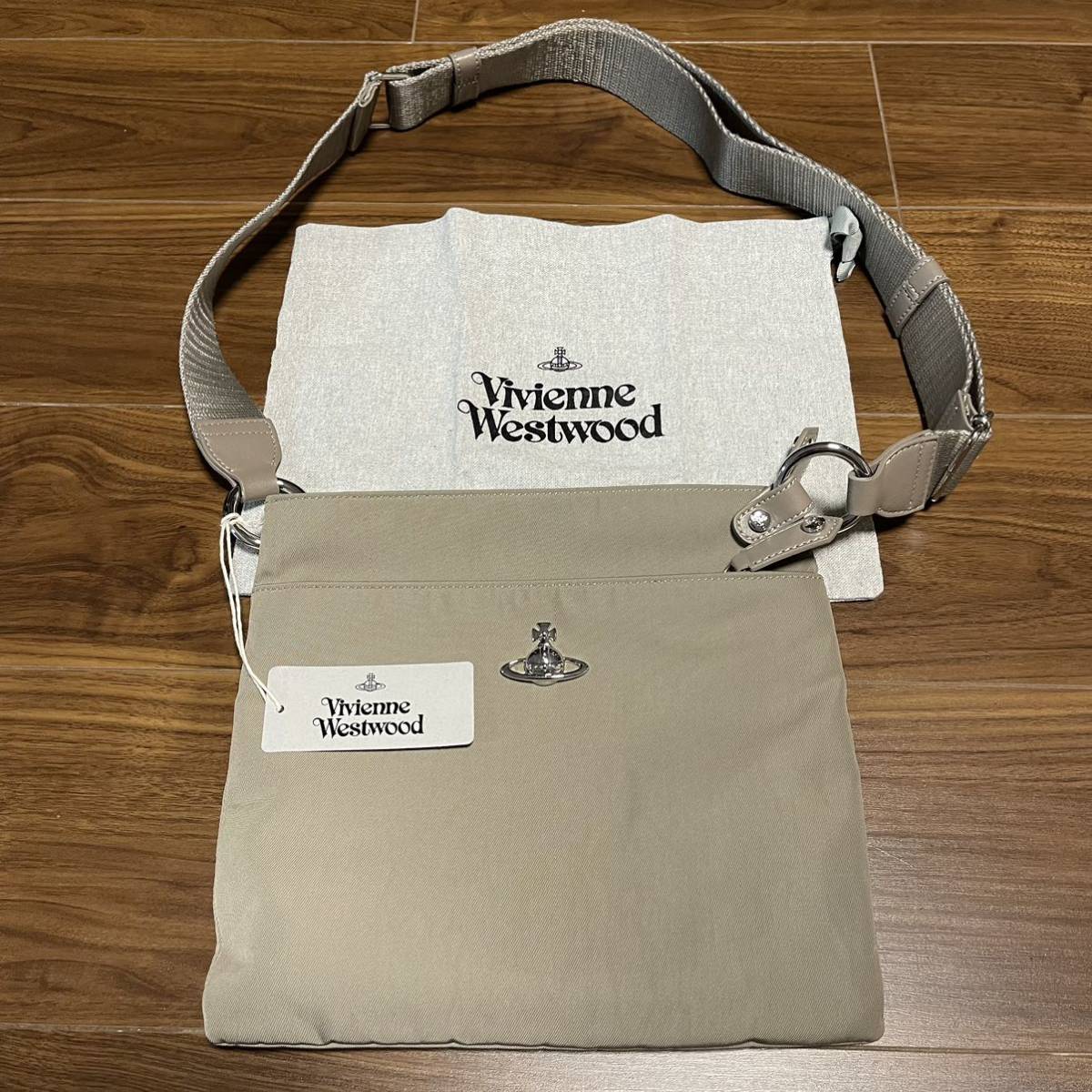 レビュー高評価のおせち贈り物 Vivienne Westwood(ヴィヴィアン