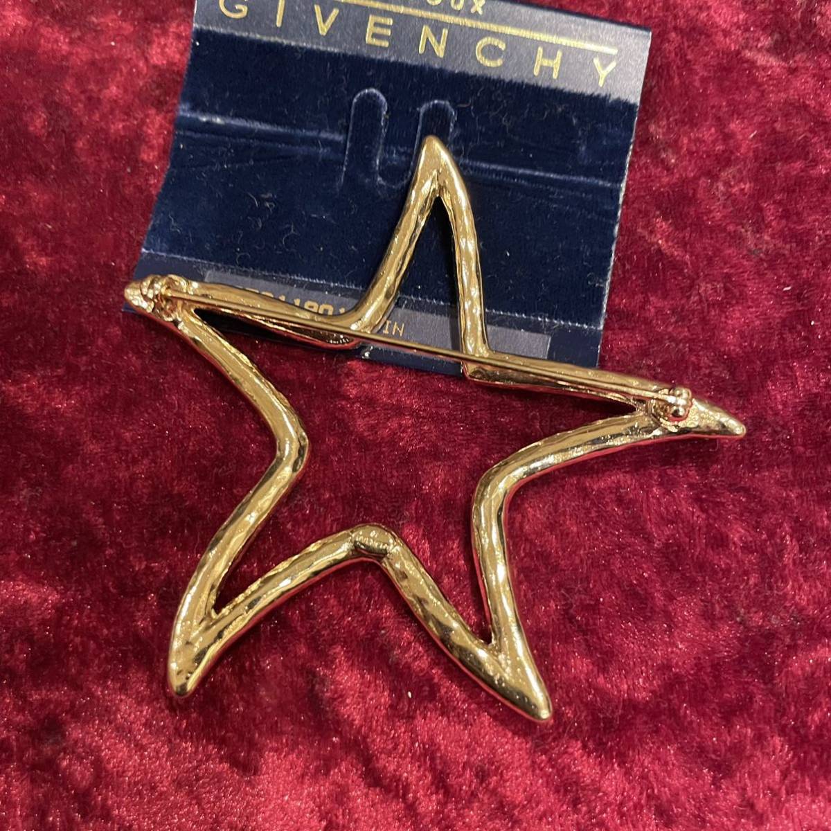 vintage ultimate beautiful goods GIVENCHY Givenchy ji van si. Star star brooch 