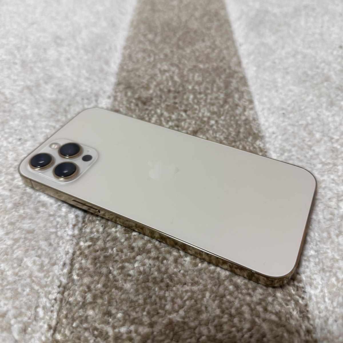 iPhone12 ProMax 512GBゴールド SIMロック解除済 美品 今月割賦終了品