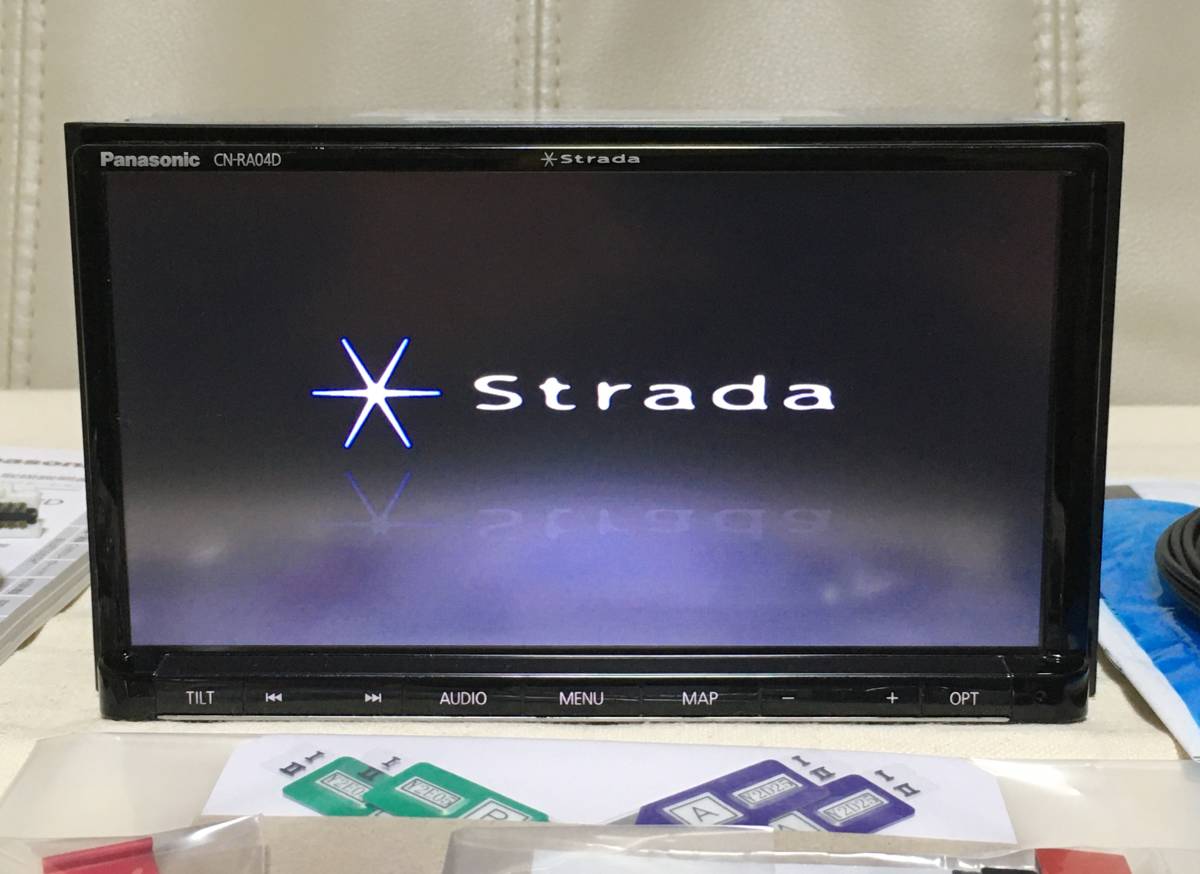 Strada CN-RA04D 送料無料 2018年度版 Bluetooth ハンズフリー