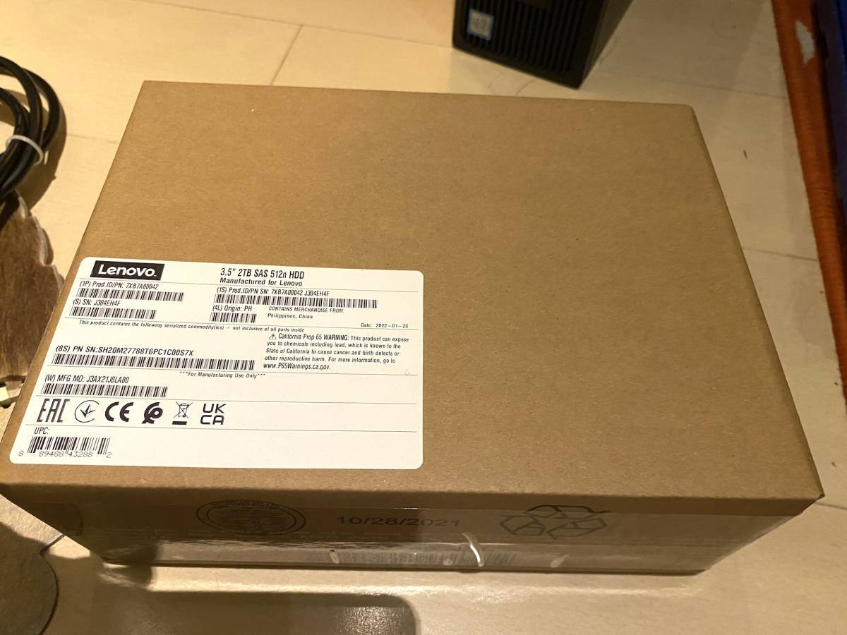 Lenovo 7XB7A00050 2TB 7.2K 6Gb SATA 3.5型 HS 512n HDD 内蔵型