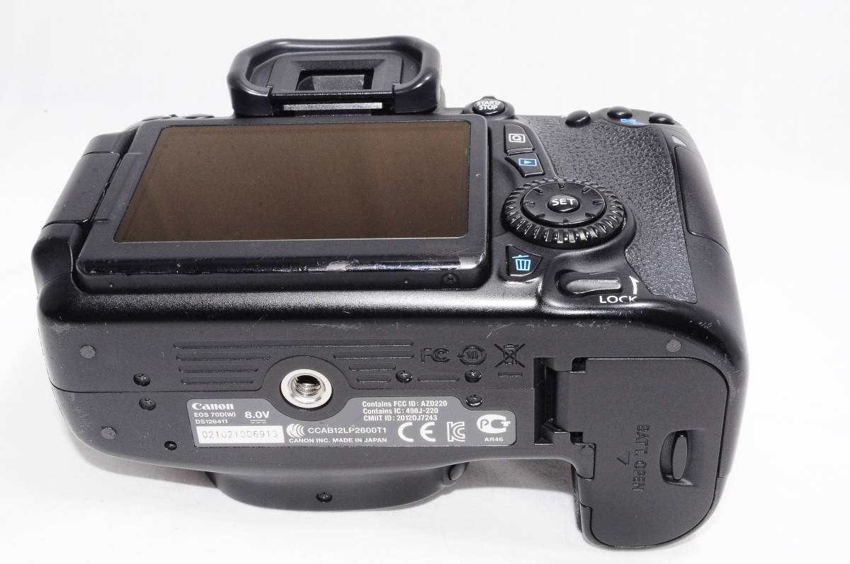 嬉しい付属品多数♪】Canon EOS 70D ダブルレンズ y715