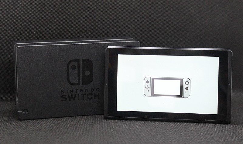 一括購入割引 動作確認済み!! Nintendo Switch ニンテンドースイッチ 任天堂 HAC-001 本体のみ ドック・ACアダプタ付  おもちゃ、ゲーム