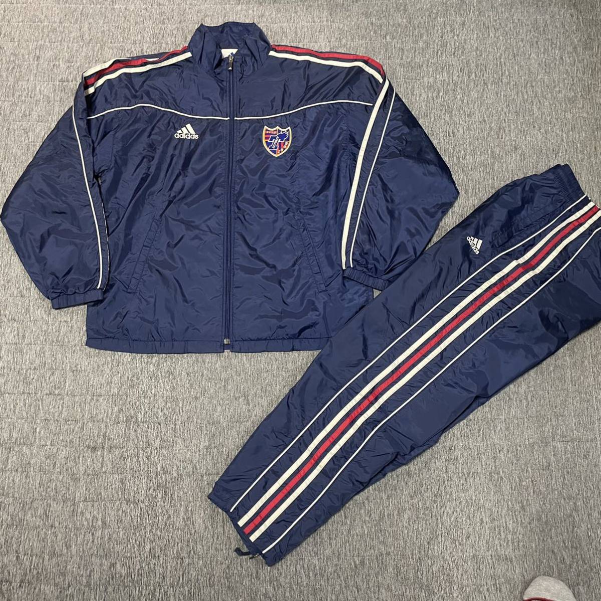 ヤフオク! - adidas FC東京 選手支給品 ウインドブレーカー 上...
