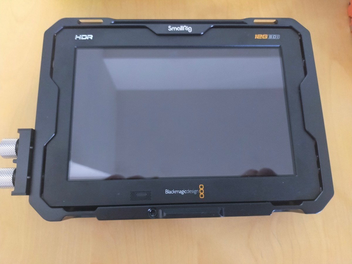 Blackmagic Video Assist 7 12G & Smallrig & 社外バッテリー