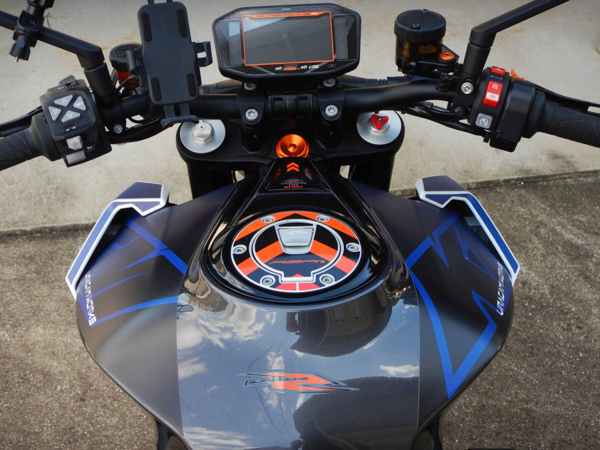 【ウラガミワークス】フューエル タンクキャップ デカール 1290 SUPER DUKE R ADVENTURE 送料無料 URAGAMI WORKS デカール 1290SDR_ブラック/グロス