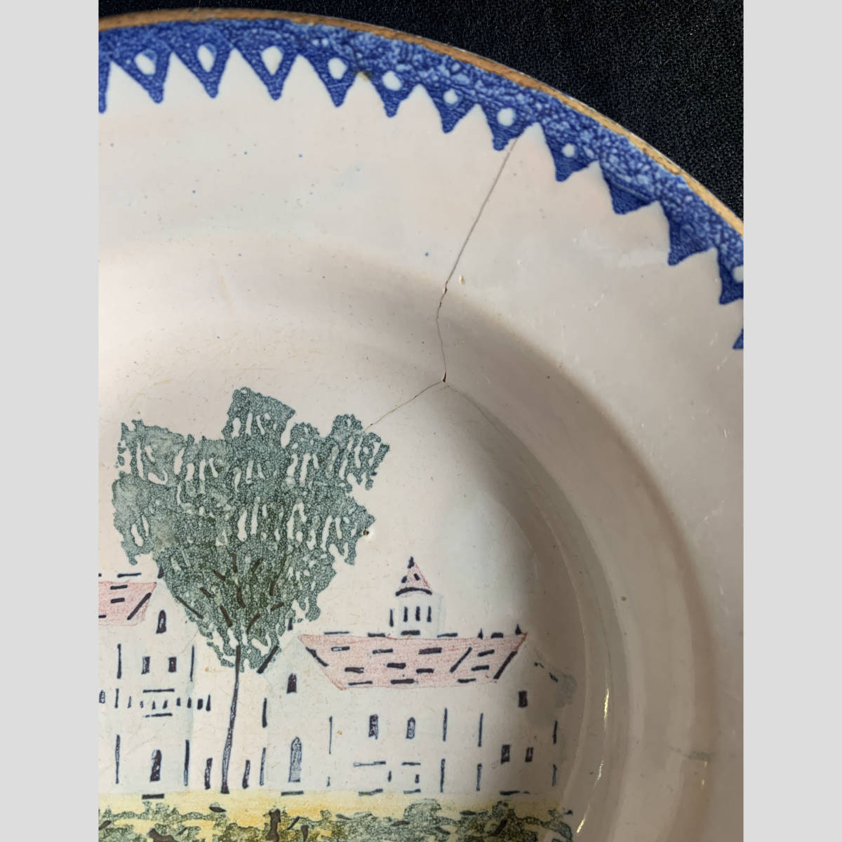 フランス 19世紀後期 白釉薬 丸皿 深皿 ラウンド プレート 飾り皿