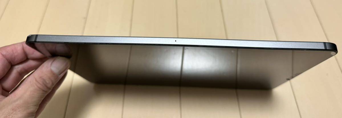 iPad Pro 11インチ　第１世代　６４G セルラーモデル　訳あり品_画像7