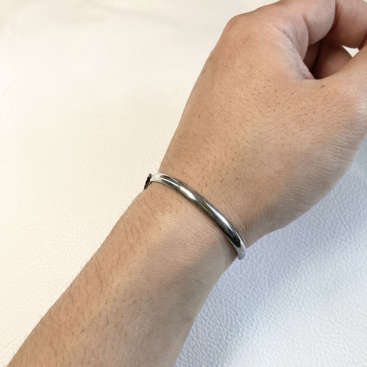silver950 フェザー 羽根 シルバー バングル ブレスレット 甲丸