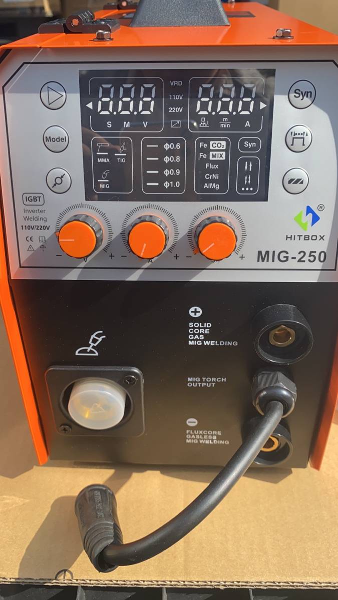 新品多機能 HITBOX MIG-250 溶接機 100v 半自動 溶接機 200A 新品多機能 HITBOX MIG-250 溶接機 100v 半自動 溶接機 200A