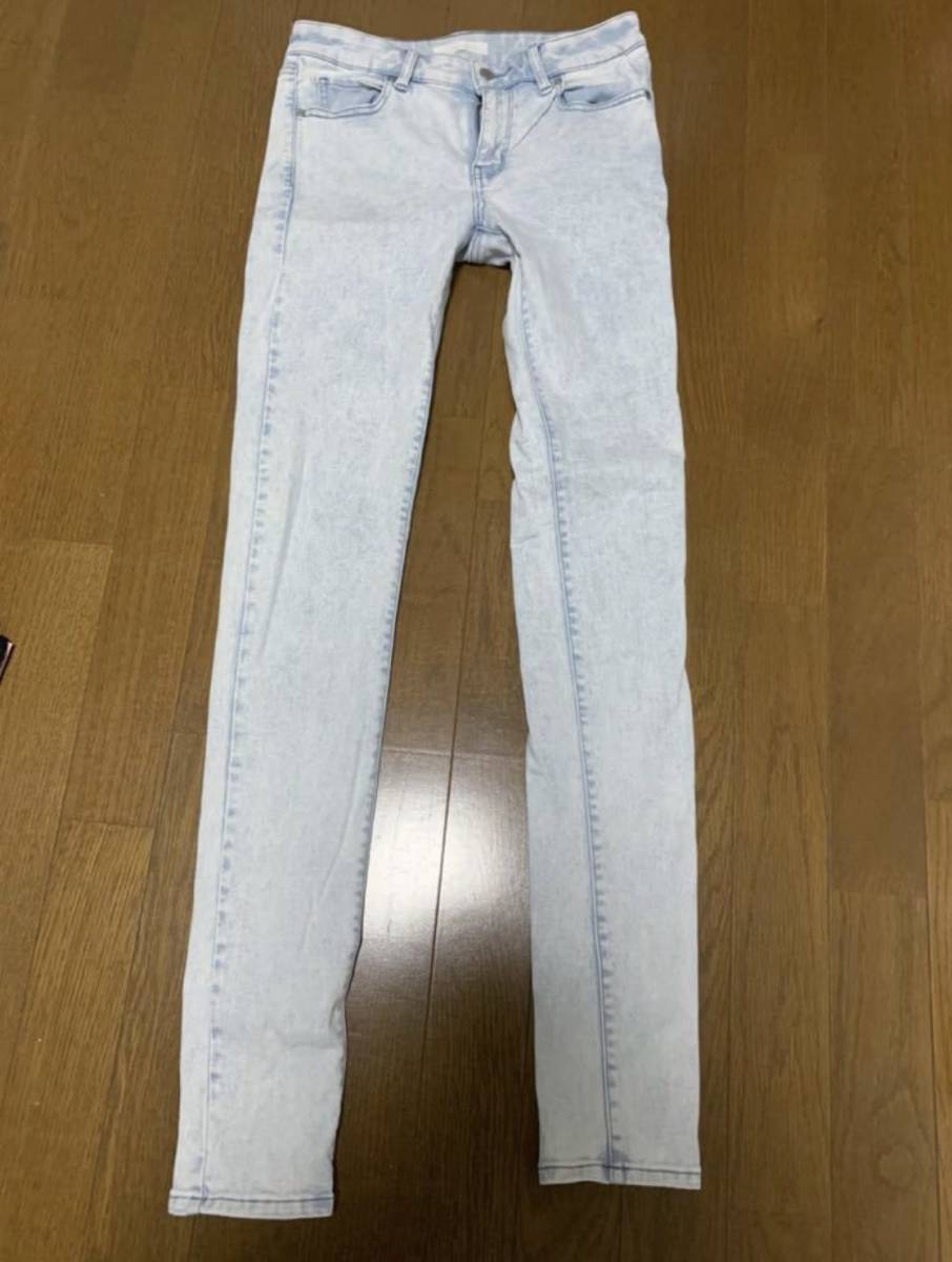 UNIQLO ユニクロ ウルトラストレッチジーンズ デニム テーパードスキニー 美脚 25 63.5CM ケミカル 淡色