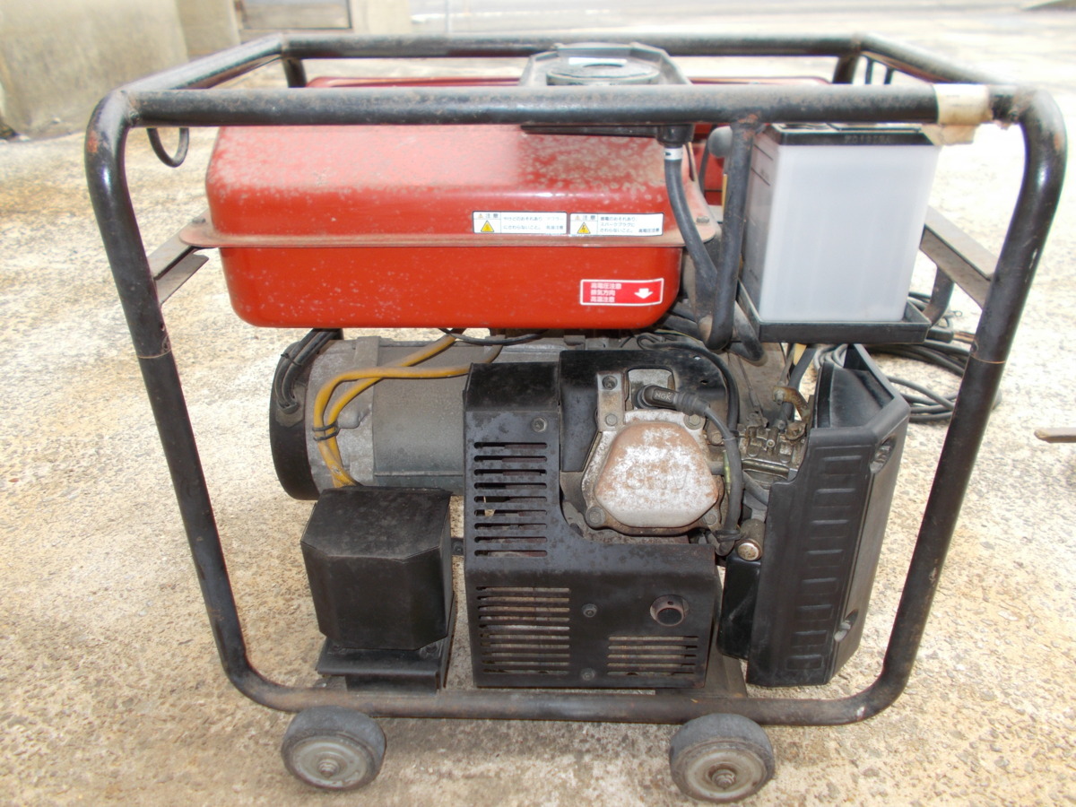 cg201942 エンジン溶接 発電機 ウエルダー W141 マキタ製 *M cg201942 エンジン溶接 発電機 ウエルダー W141 マキタ製 *M