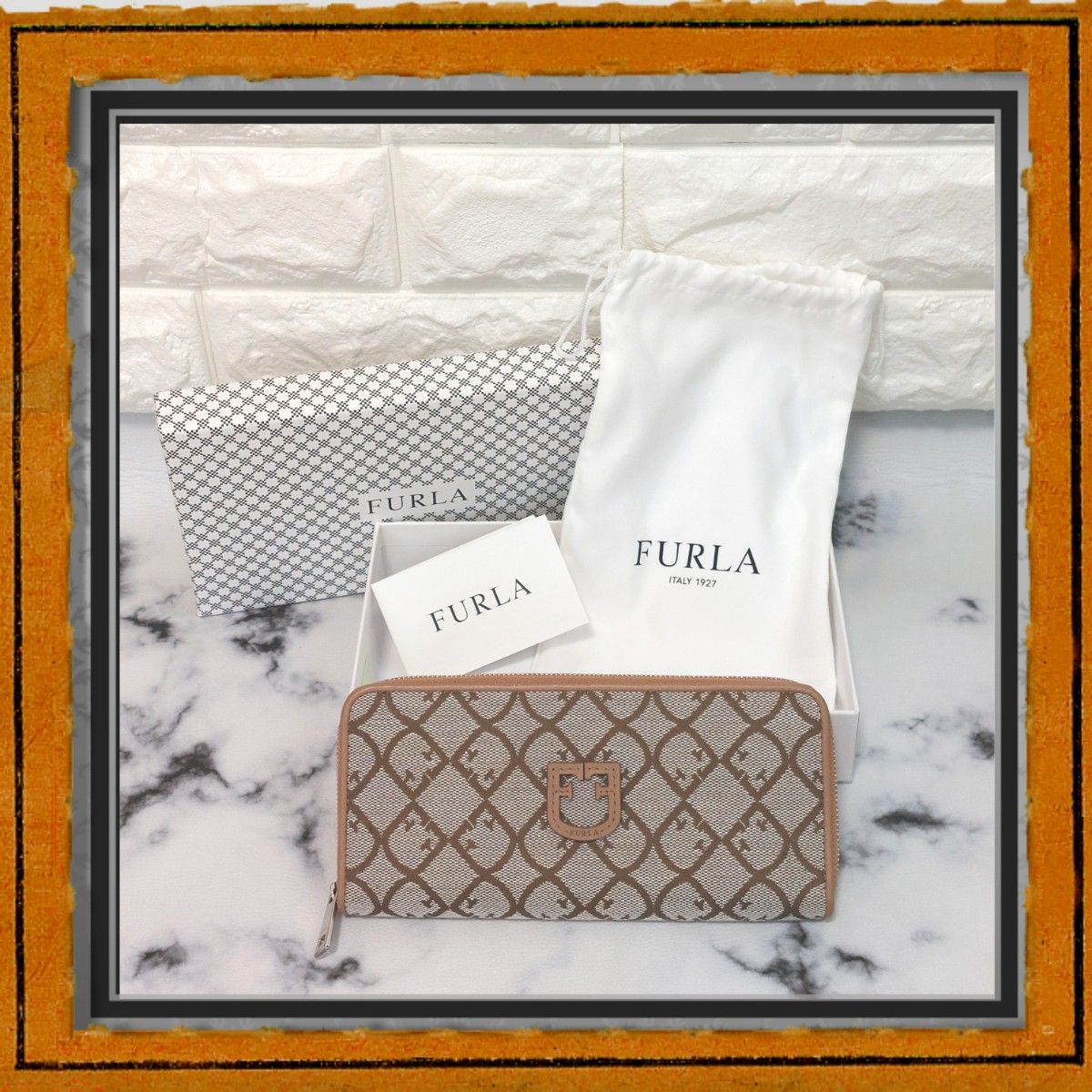 証明書有り　FURLA　フルラ　長財布　シグネチャー　使用一回以外はお金を抜いて暗所保管☆　超級美品です