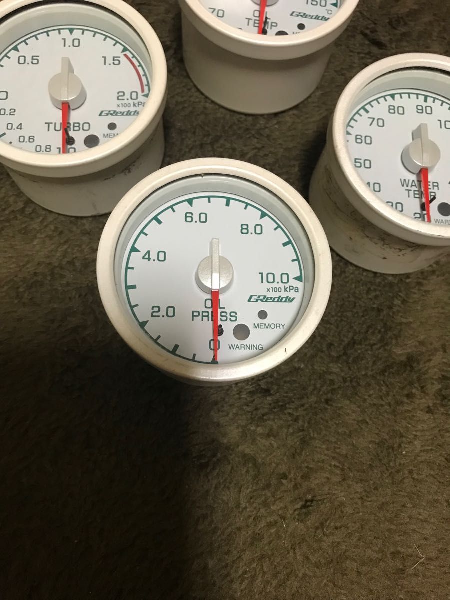 中古 トラスト ブースト計 油温計 水温計　油圧計 追加メーター