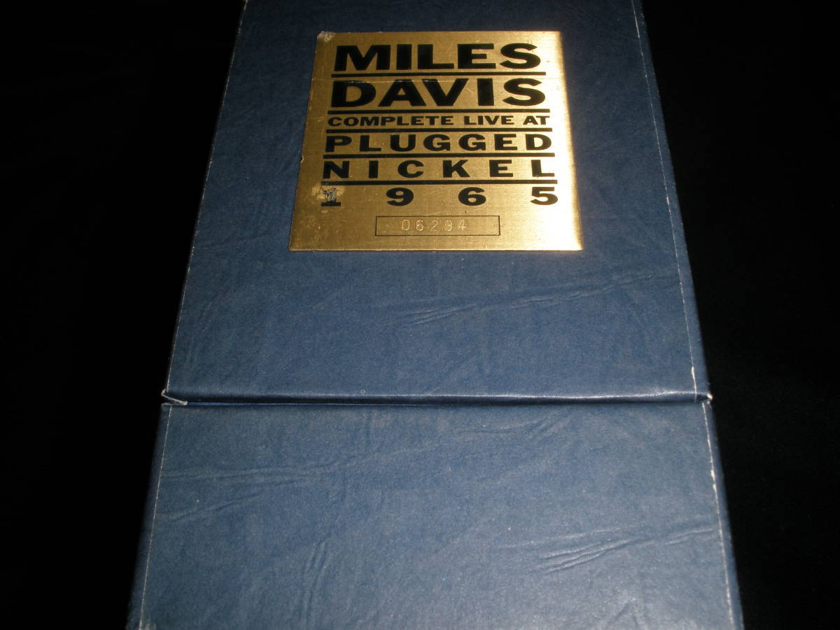 廃盤 ゴールド 7CD マイルス・デイヴィス コンプリート・ライヴ・アット プラグド・ニッケル 1965 完全版 Miles Davis Plagged Completeの画像3