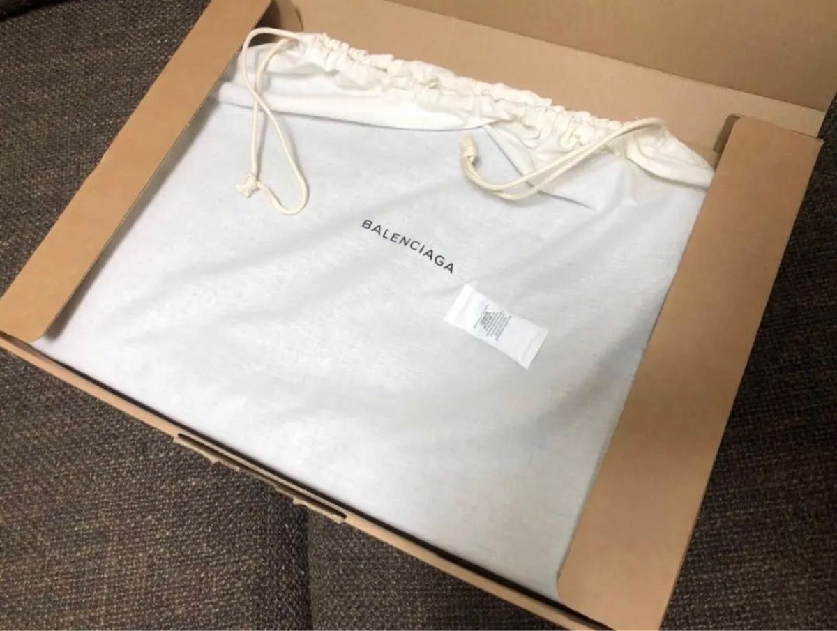 新品未使用 BALENCIAGA メンズ クラッチバッグ | www.mclegal.info