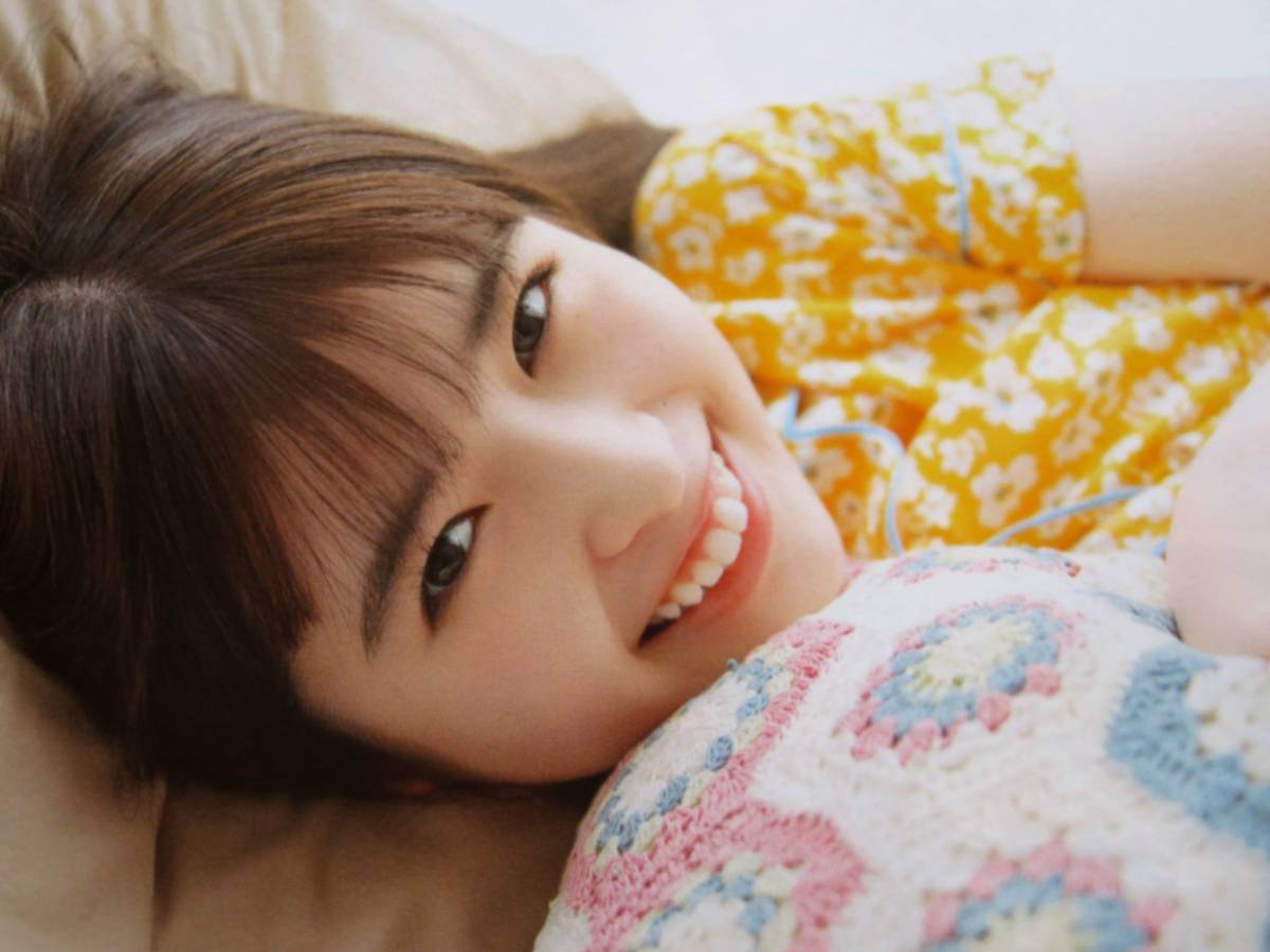 即決 小川彩 両面ポスター 切り抜き 10ページ 週刊少年 即決 小川彩 両面ポスター 切り抜き 10ページ 週刊少年
