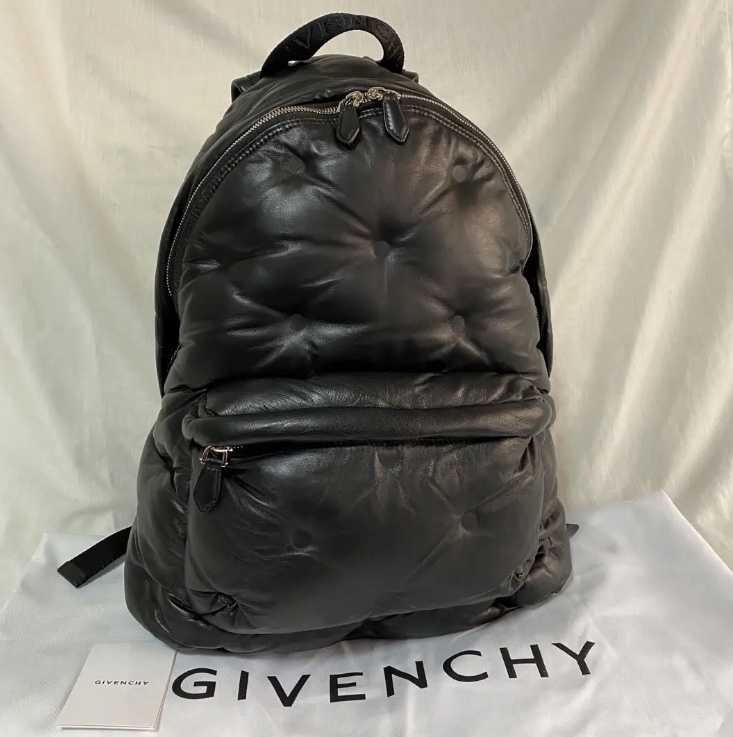 美品 本物 正規品 GIVENCHY メンズ レザー バックパック リュック 黒-