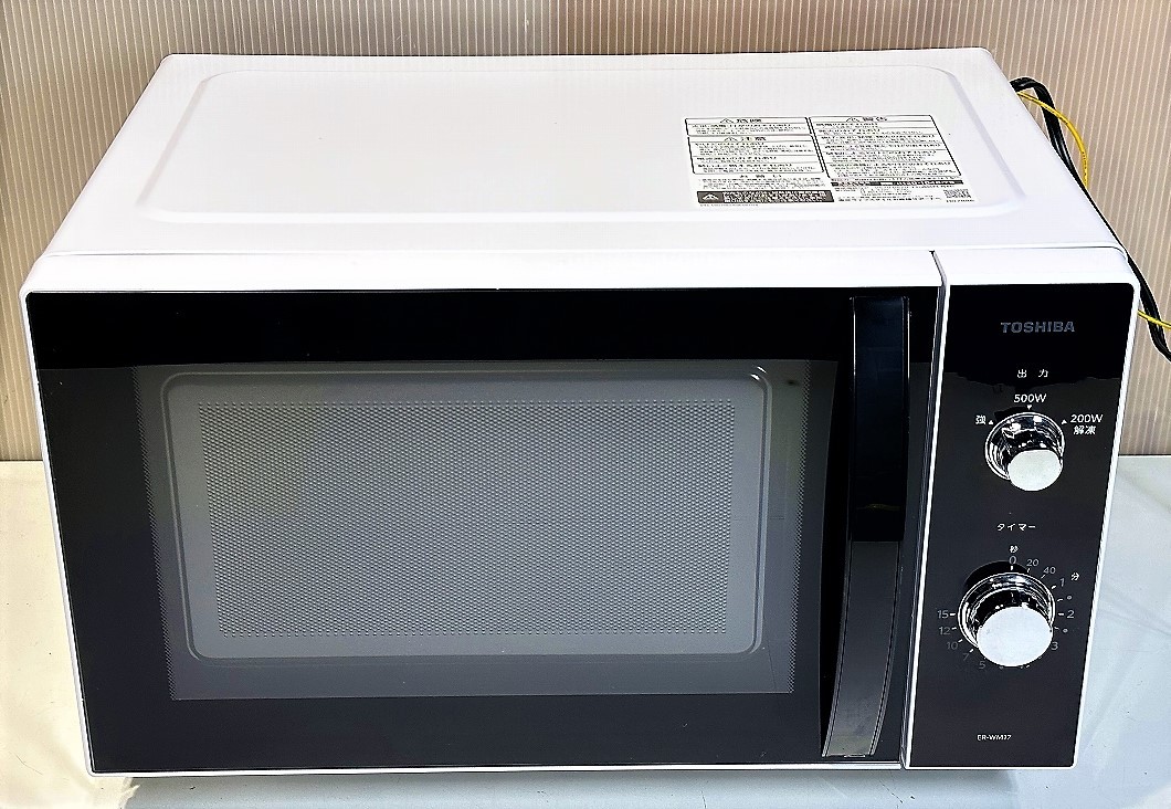 中古生活家電 TOSHIBA(東芝) 電子レンジ ER-WM17、2021年式、50/60Hz共用、出力200/500W_21年式、50/60Hz共用