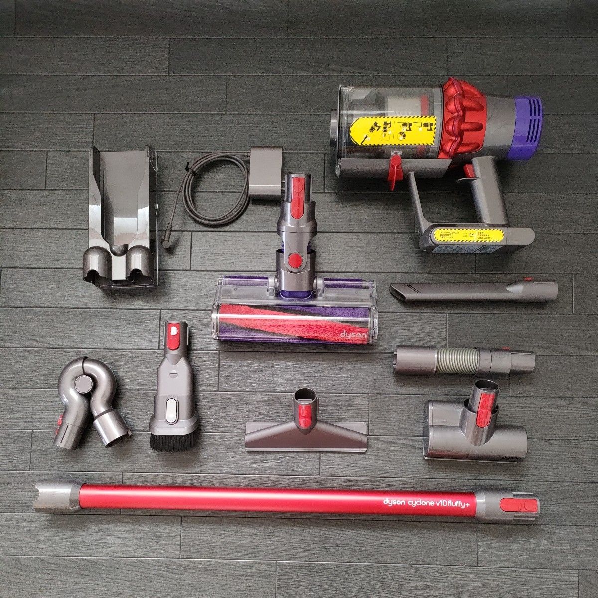 激安正規品 No5☆ダイソン☆v10 sv12コードレスクリーナー☆掃除機