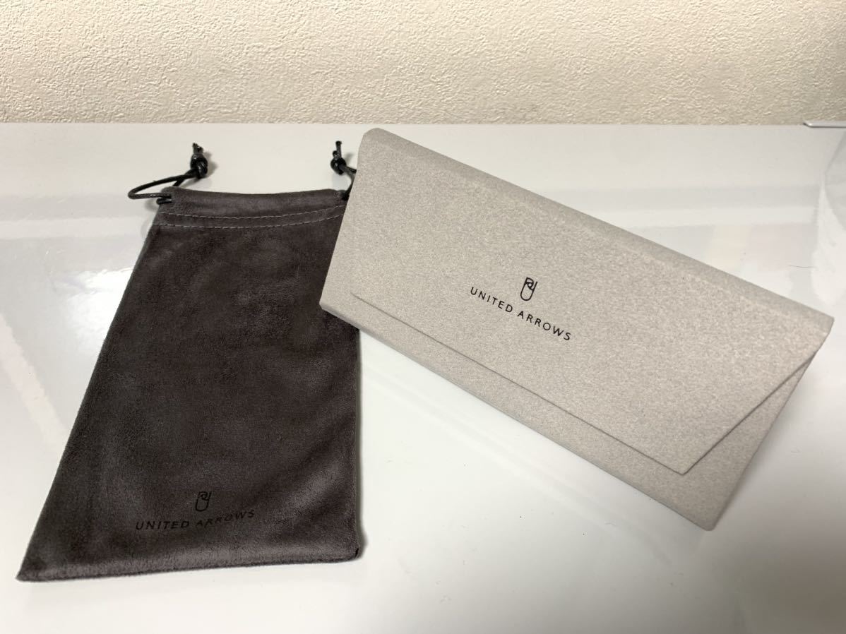 新品未使用* 非売品 UNITED ARROWS × Zoff 折り畳みメガネケース 眼鏡 サングラス ケース 保管 収納 旅行 ユナイテッドアローズ ゾフ Zoff ゾフ ヌードバー ブラック メガネ ケース付き 新品未使用!