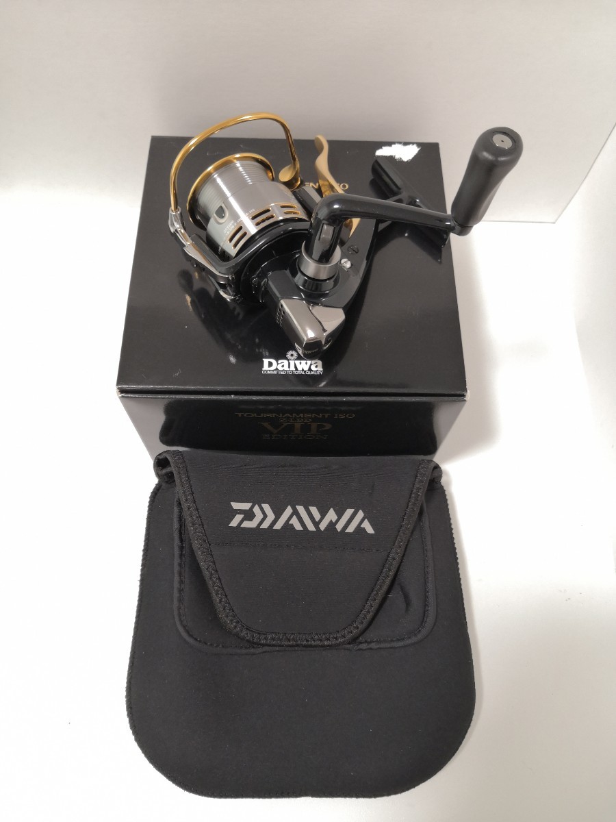 低価格 【美品】ダイワ トーナメント ISO Z-LBD VIPエディション y4132
