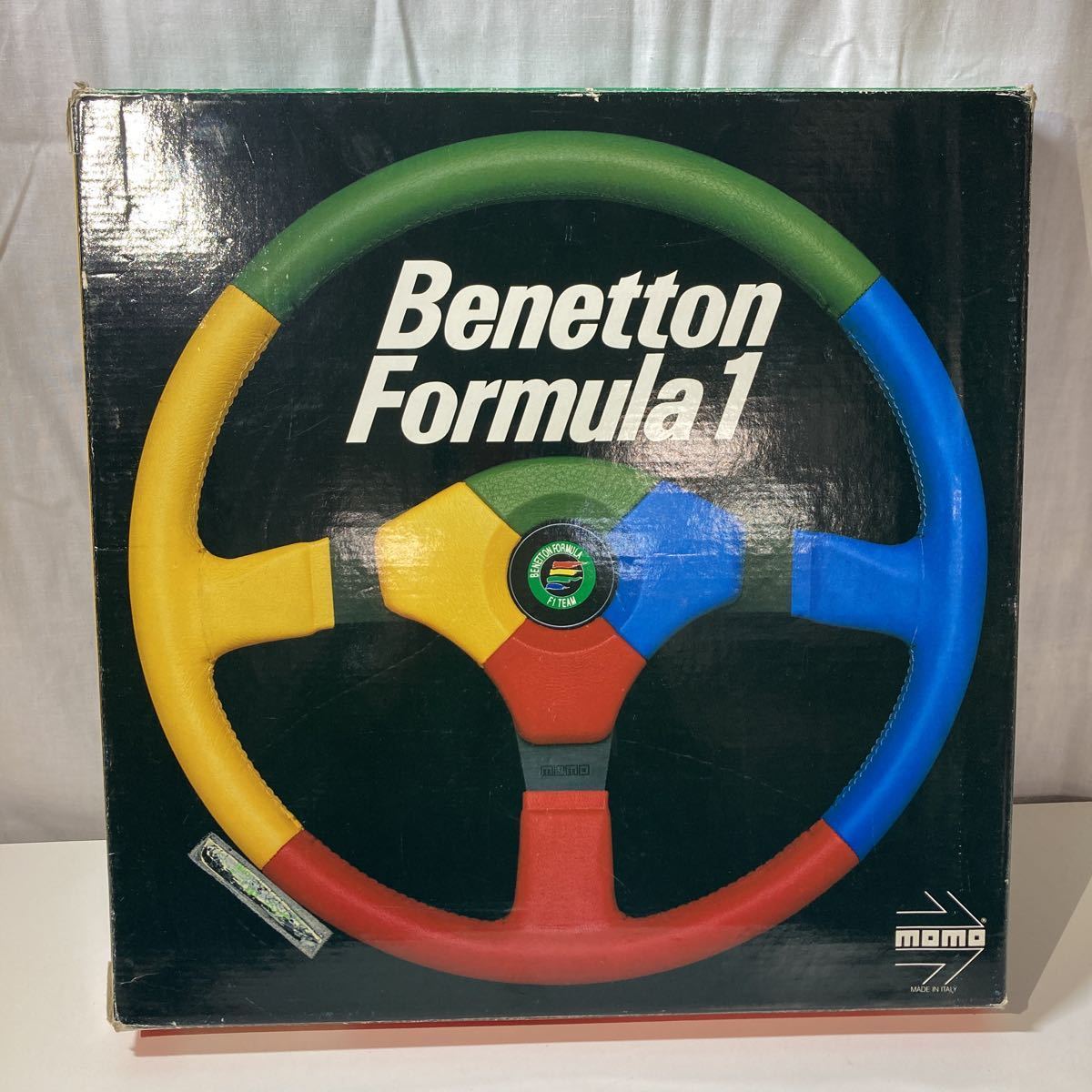一部予約販売】 momoモモベネトンF1 TEAM ステアリングハンドル