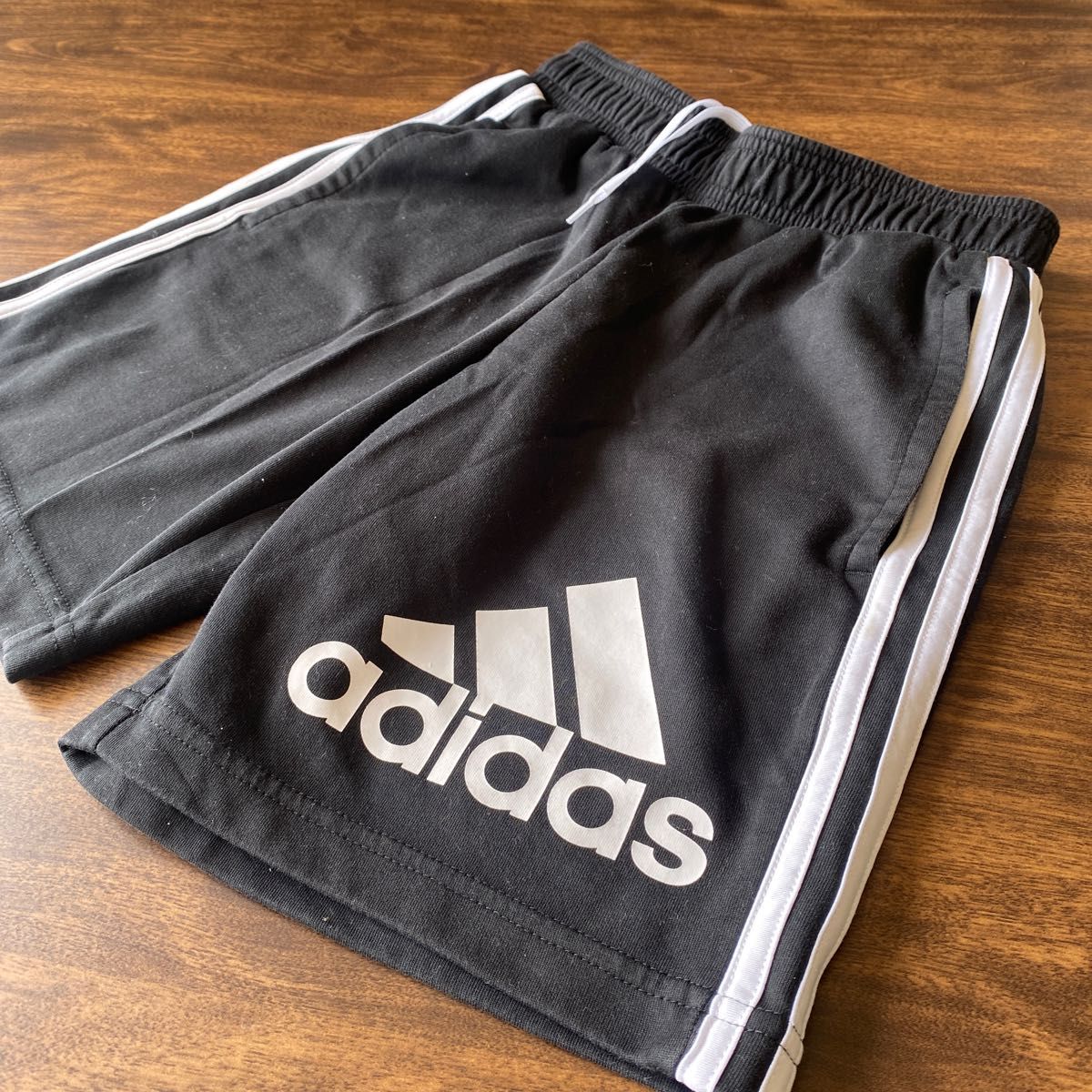 adidas 半パン ハーフパンツ 140