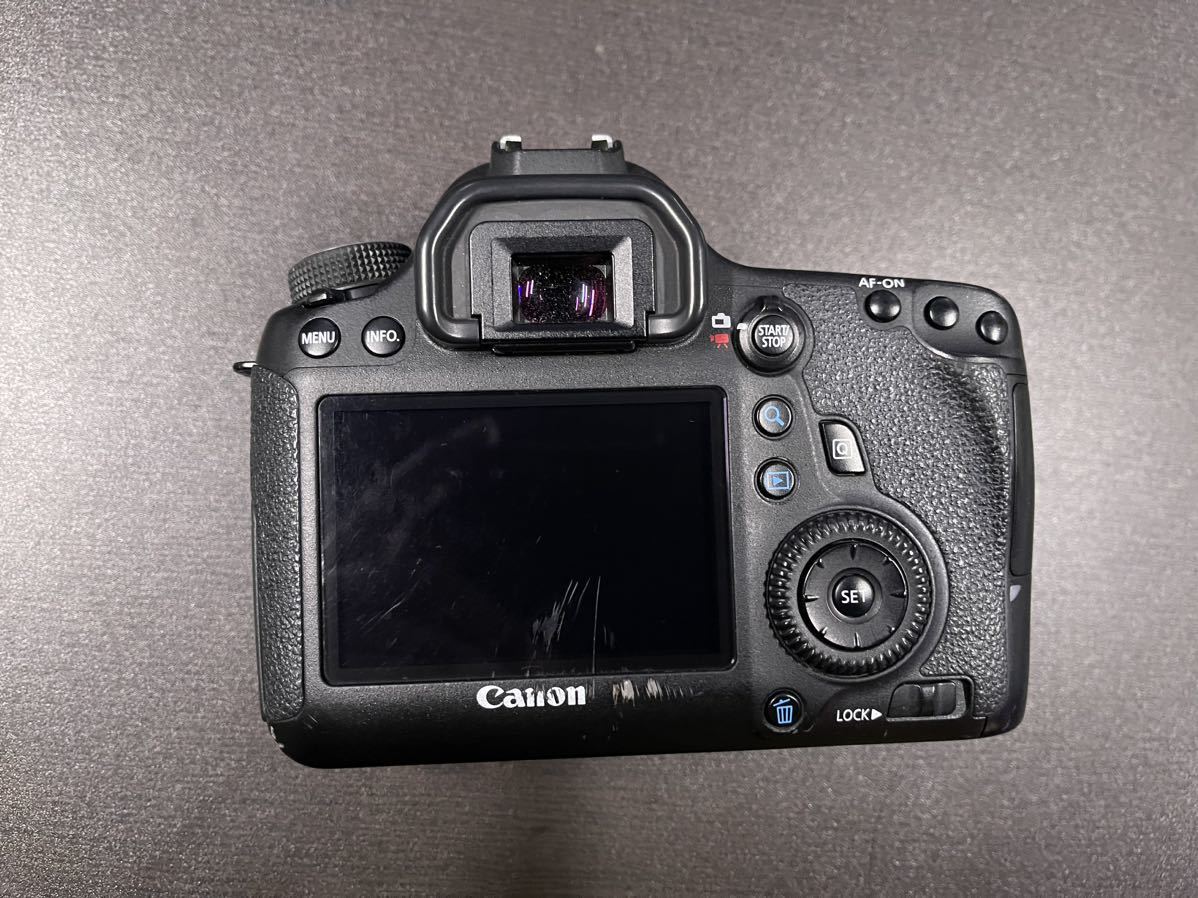 Canon EOS 6D ボディ バッテリー3個付属 キヤノン