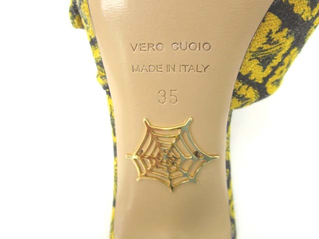  Charlotte o Lynn Piaa CHARLOTTE OLYMPIA LOLA шлепанцы сандалии PRICKLY PINEAPPLE PRINT желтый 35 женский 