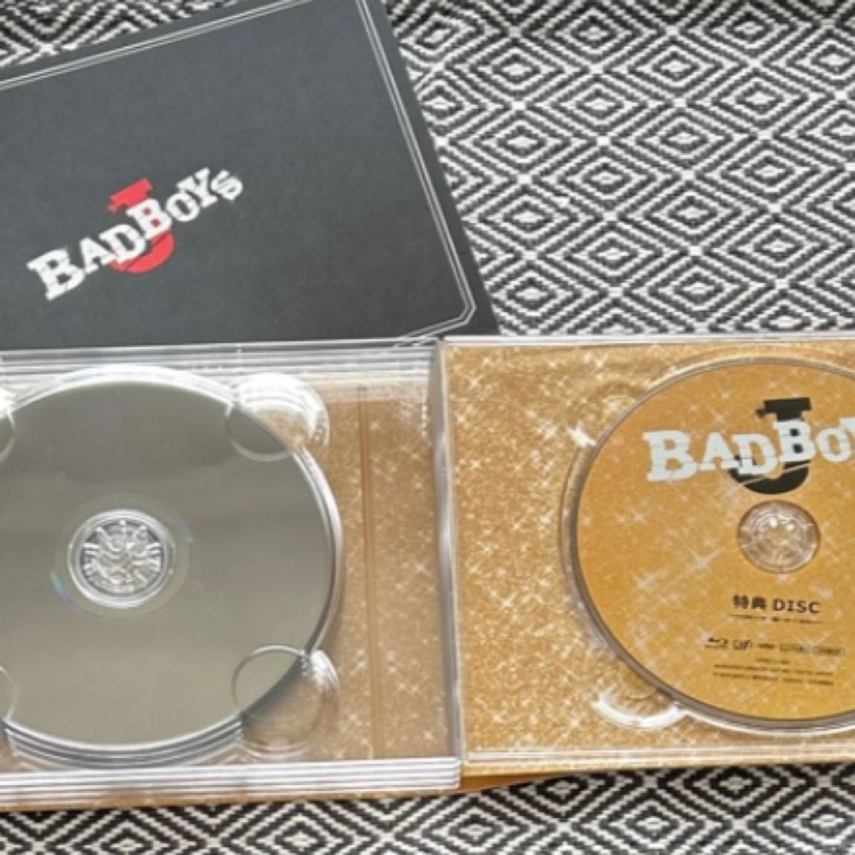 BAD BOYS J Blu-ray BOX豪華版(本編4枚＋ディスク)(初回限定生産) バンダナ付き