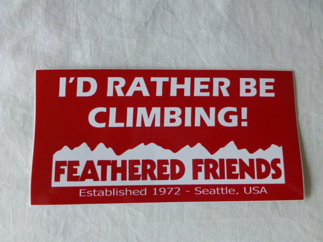 FEATHERED FRIENDS ステッカー FEATHERED FRIENDS 赤 レッド フェザードフレンズ I'D RATHER BE CLIMBING ! 1972 Seattle USA_画像1
