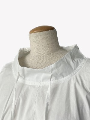 MICALLE INC used recycle outlet lady's tops cut and sewn short sleeves . minute sleeve blouse beautiful goods 