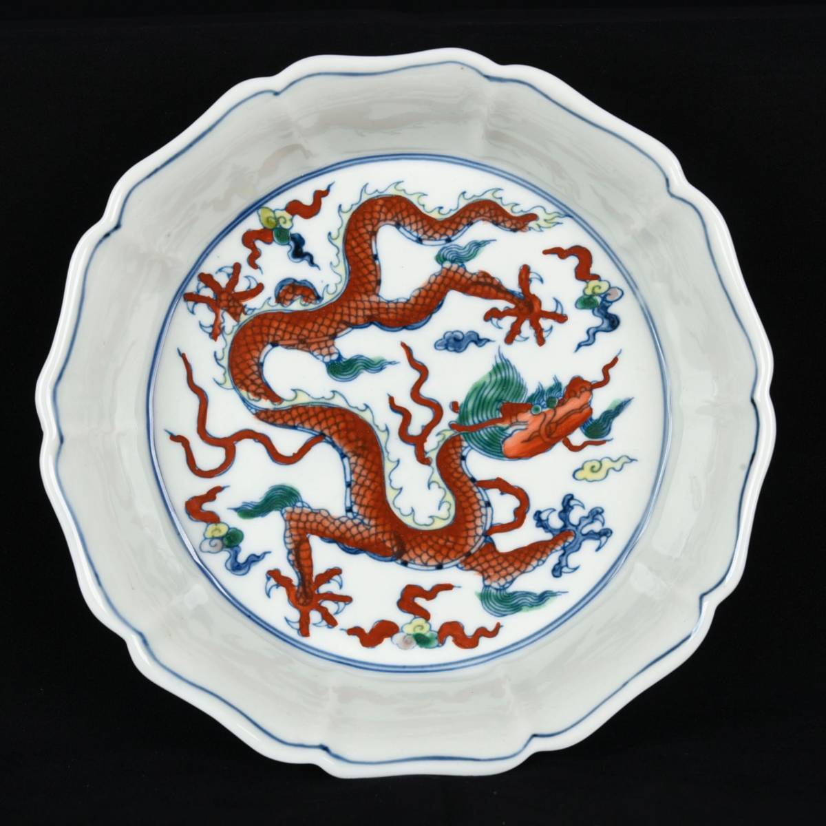 ◆旧蔵◆古美術 中国古玩 大明宣徳年製款　斗彩 龍紋花口盤　時代物　T16