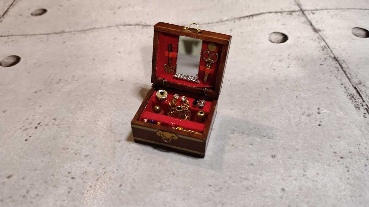 ドールハウス ミニチュア 宝石箱の画像2