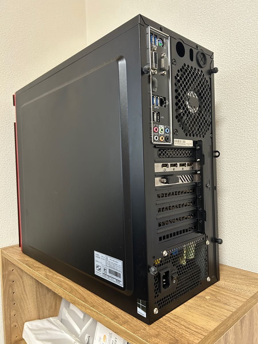 ゲーミングPC CORE i7 6700K メモリ16GB GTX1080 SSD250GB HHD1TB