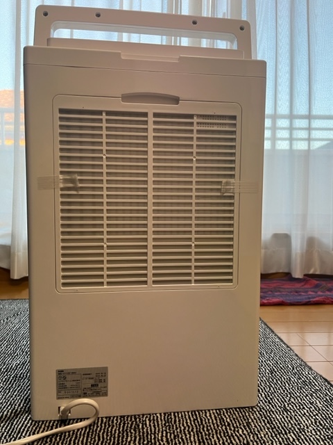 コメリの衣類乾燥除湿機 KYY-DE16WH(未使用) コメリの衣類乾燥除湿機 KYY-DE16WH(未使用)