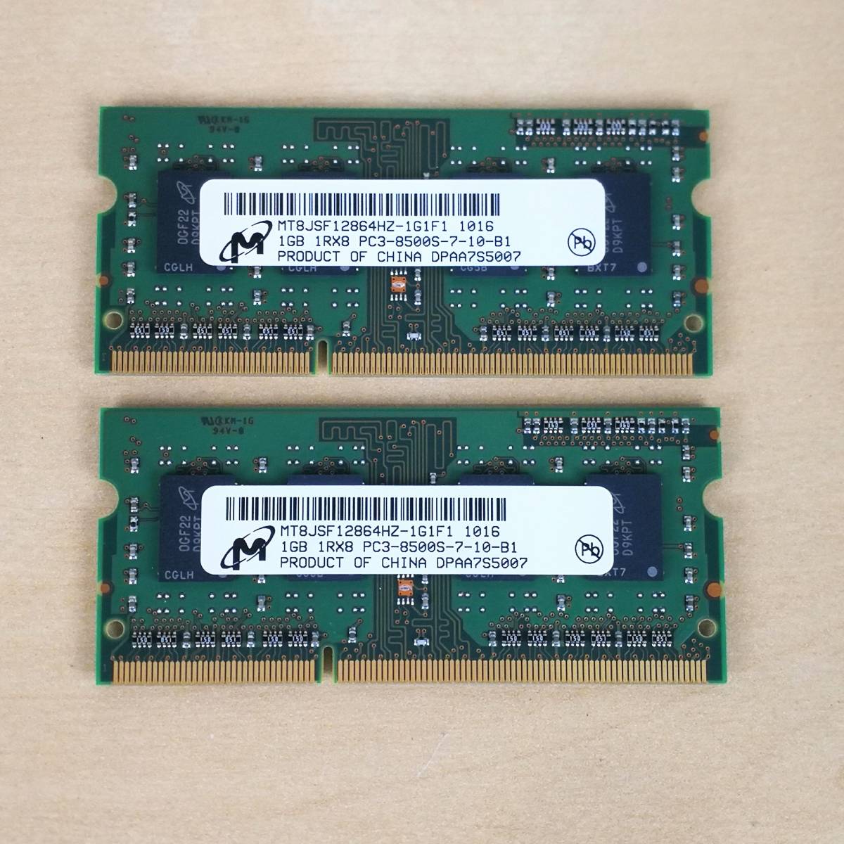 Используется микрон 2 ГБ (1GBX2) PC3-8500S (DDR3-1066) SO-DIMM PC3-8500S-7-10-B1 MT8JSF12864HZ-1G1F1 1016 216 Набор из 2 памяти для ноутбука компьютера
