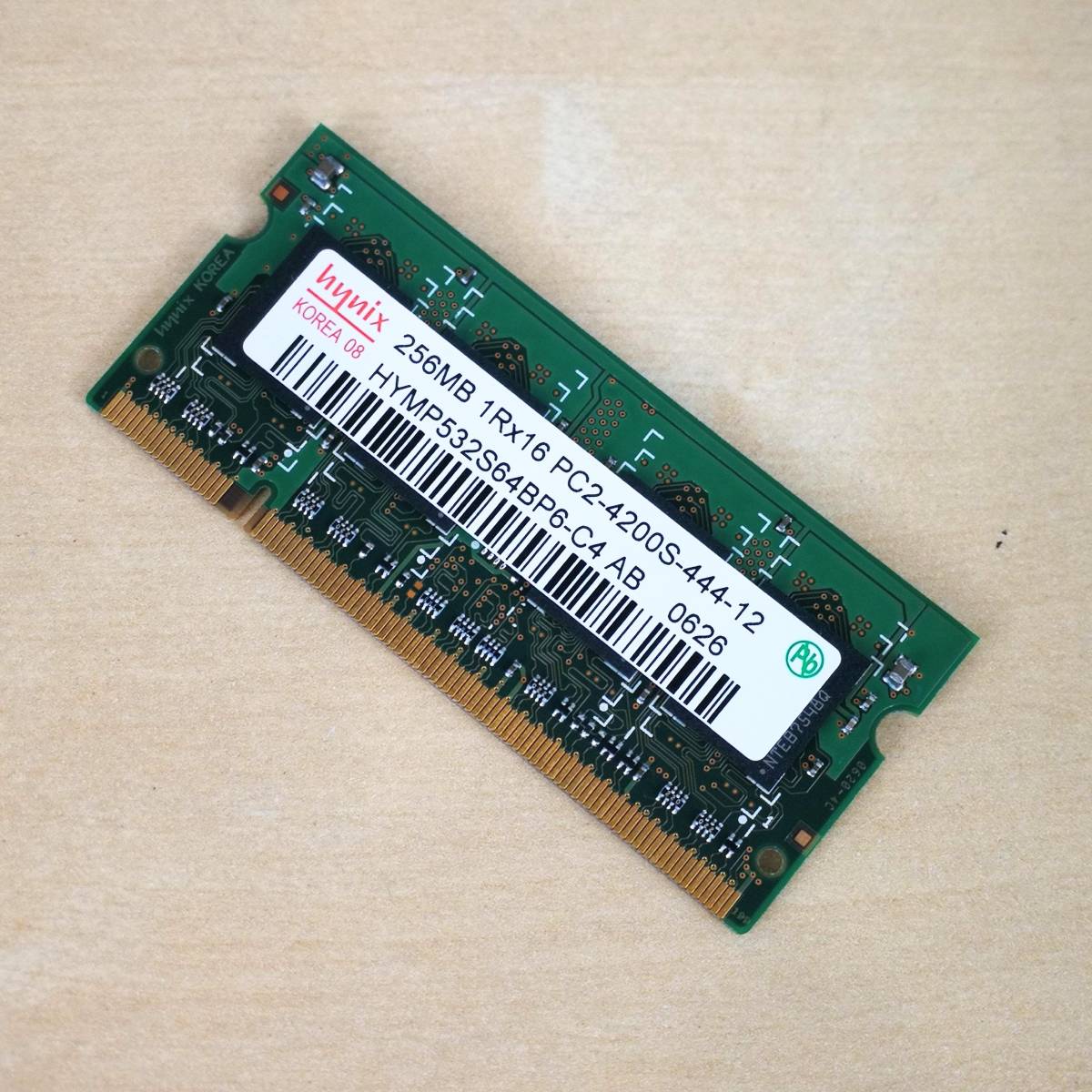 中古 hynix 256MB PC2-4200S-444-12 HYMP532S64BP6-C4 AB ノートパソコン用メモリ_画像3