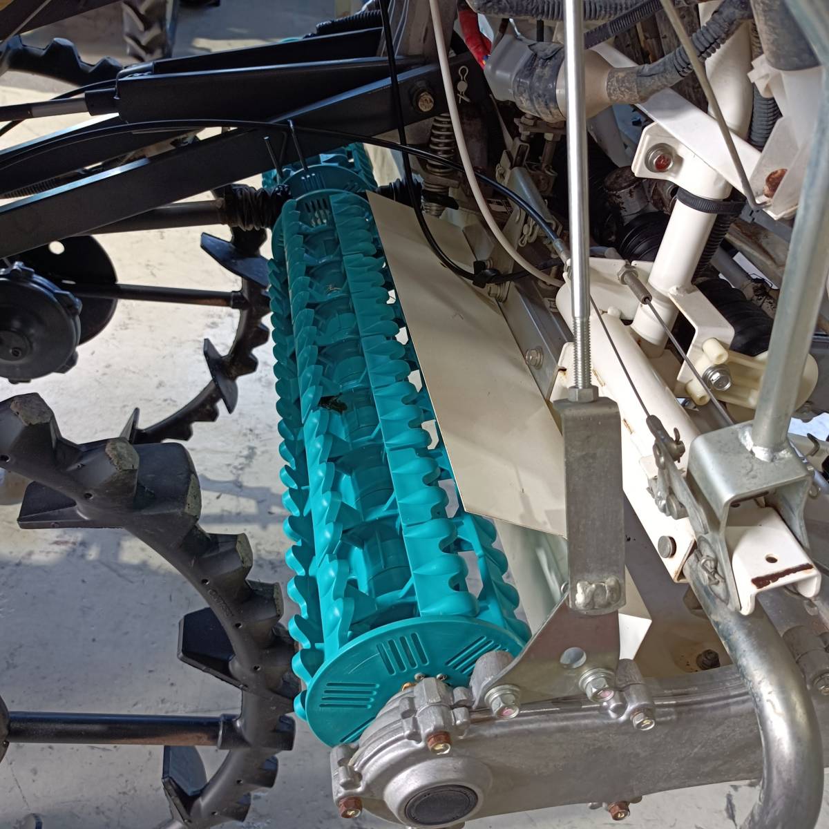 埼玉発 クボタ 田植機 SPU450P-IFR 点検整備済 オイル・フィルター交換済み 優ゆうローター付 施肥機付 4条植 7